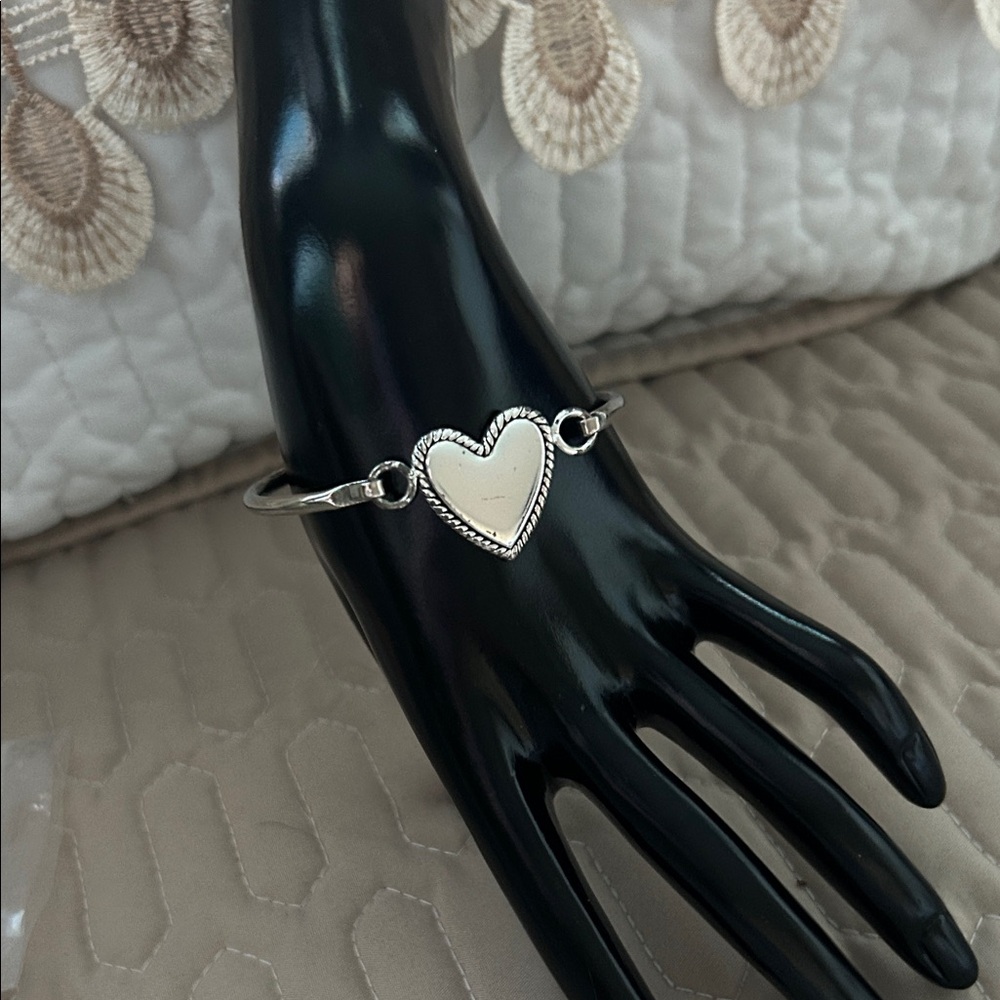 Stainless steel Silver Heart Bracelet with Cream Accent